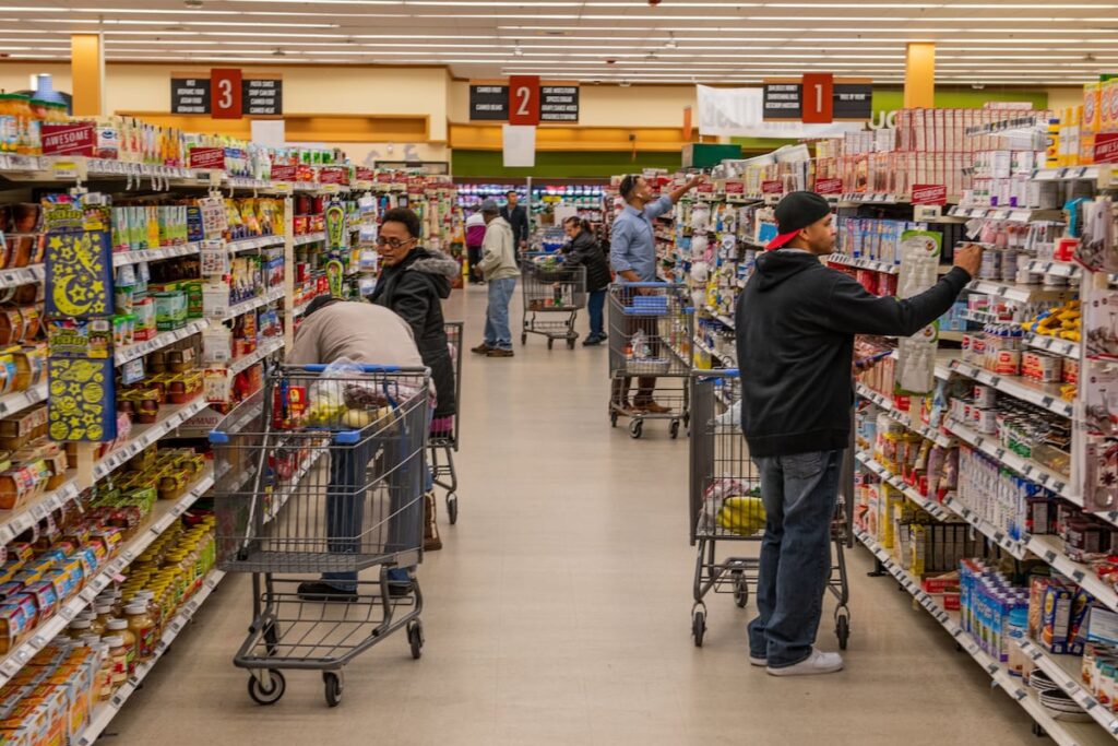 Lawmakers move to block effort to privatize military commissaries