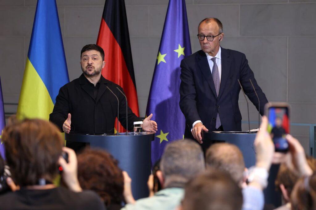 US, Europe vow to secure Ukraine, as Kyiv asks for  billion in 2026