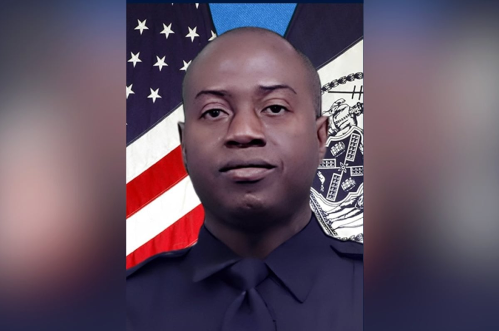 Guardsman who served as NYPD officer dies in Kuwait in non-combat incident Guardsman who served as NYPD officer dies in Kuwait in non-combat incident