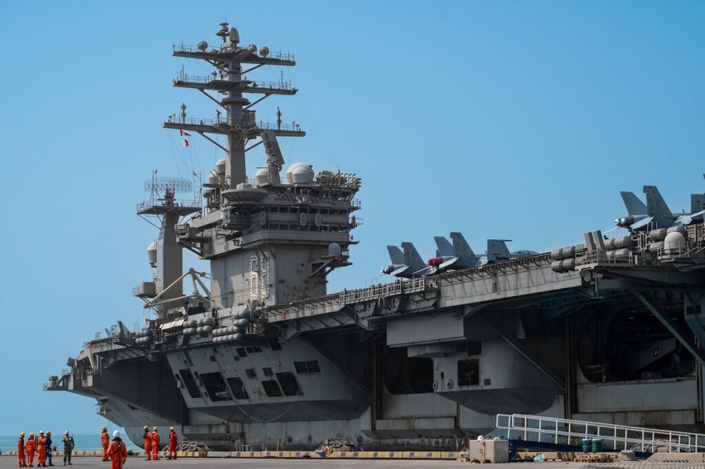 USS Nimitz claims title of longest-serving aircraft carrier from ‘Big E’ USS Nimitz claims title of longest-serving aircraft carrier from ‘Big E’