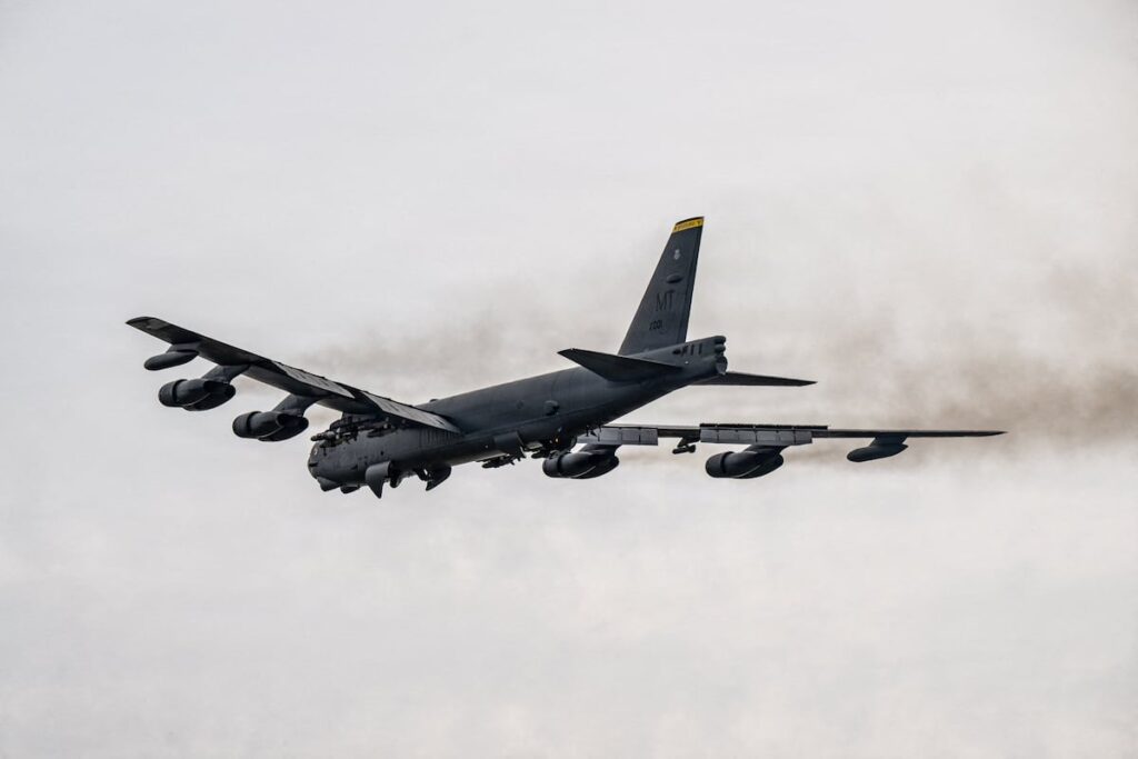 B-52 Stratofortress crashes after takeoff at California air base B-52 Stratofortress crashes after takeoff at California air base