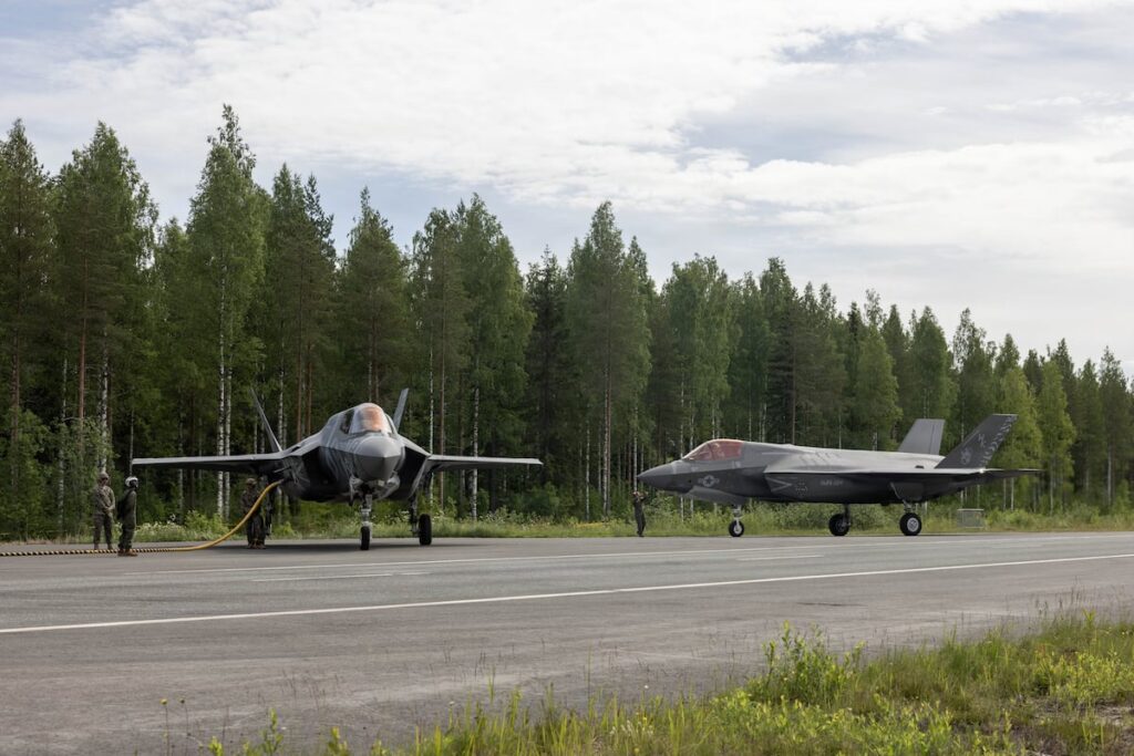 Highway patrol: US Marine F-35s conduct flight operations on Finnish roads Highway patrol: US Marine F-35s conduct flight operations on Finnish roads