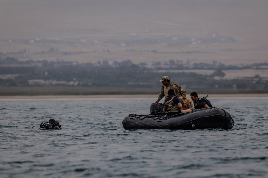 Navy selects 3 companies to develop mine countermeasure technology Navy selects 3 companies to develop mine countermeasure technology