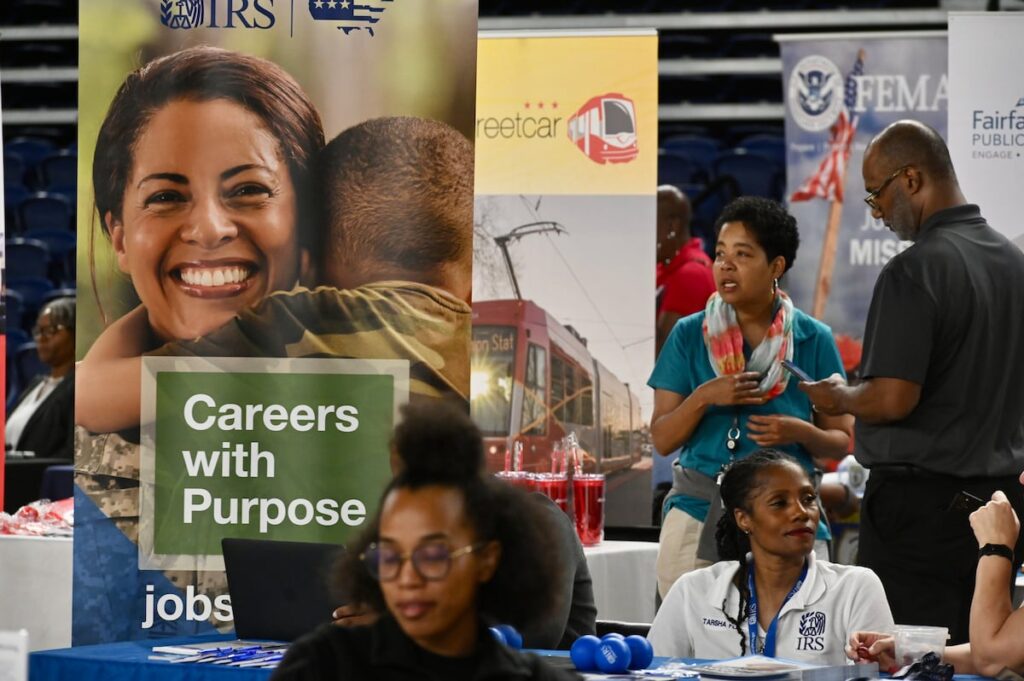 Military spouse commission weighs expanding employment programs across services Military spouse commission weighs expanding employment programs across services